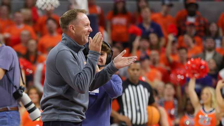 Local radio show gives Hugh Freeze a solid grade