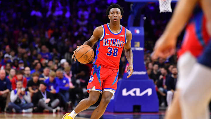 Report: Suns Signing G League's Saben Lee to 10-Day Contract