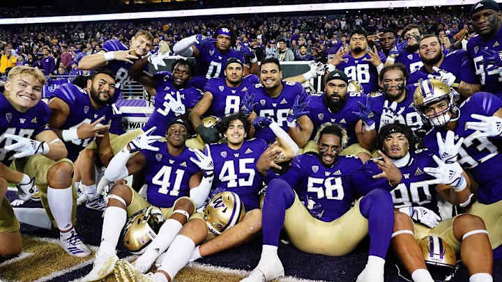 Husky Football Receives High 5s in Forde, Wilner Preseason Polls Husky Football Receives High 5s in Forde, Wilner Preseason Polls