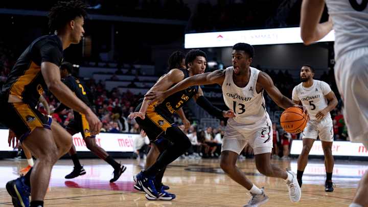 Three Man Weave: Bearcats Wallop East Carolina 83-55