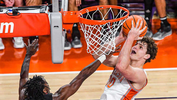How to Watch Louisville Cardinals vs. Clemson Tigers: Live Stream, TV Channel, Start Time