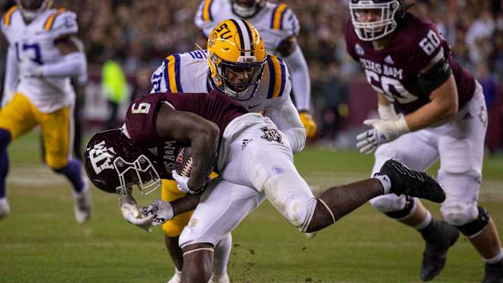 LSU DE Zavier Carter Enters NCAA Transfer Portal