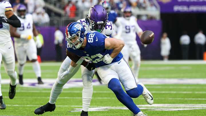 Vikings-Giants Injury Report: Garrett Bradbury, Brian Asamoah Upgraded to Full