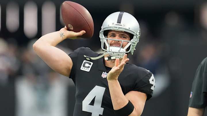 Derek Carr Posts Goodbye Message to Raider Nation