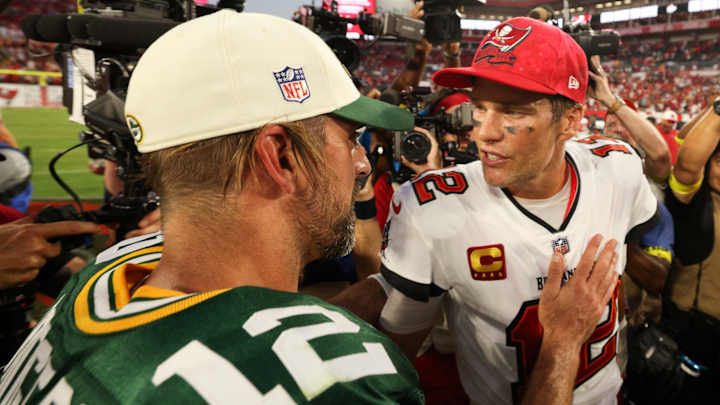 Tom Brady Offers Retirement Decision Advice to Aaron Rodgers Tom Brady Offers Retirement Decision Advice to Aaron Rodgers
