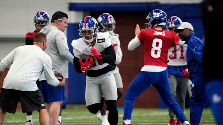 Saquon Barkley Looking Forward to First NFL Playoff Game Saquon Barkley Looking Forward to First NFL Playoff Game