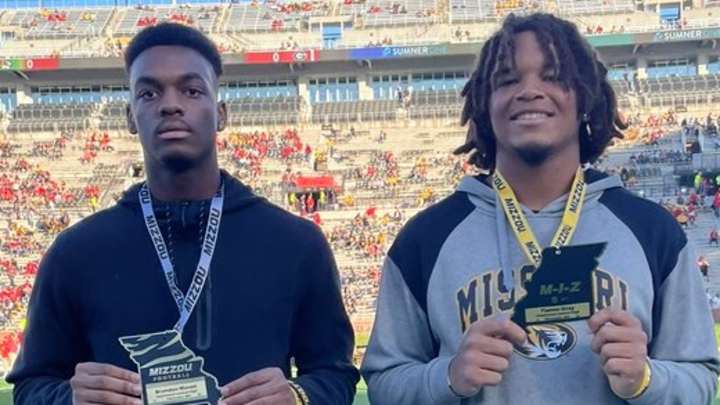 Huskies Continue Shopping Middle America, Offer Missouri DL