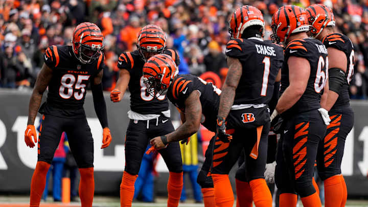 Bengals’ Joe Mixon Proposes Coin Flip Option to Pay His Celebration Fine