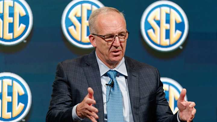 SEC’s Sankey Appears to Take Shot at Kevin Warren After Bears News
