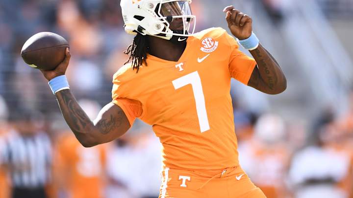 Tennessee football star Joe Milton shows off arm in viral video