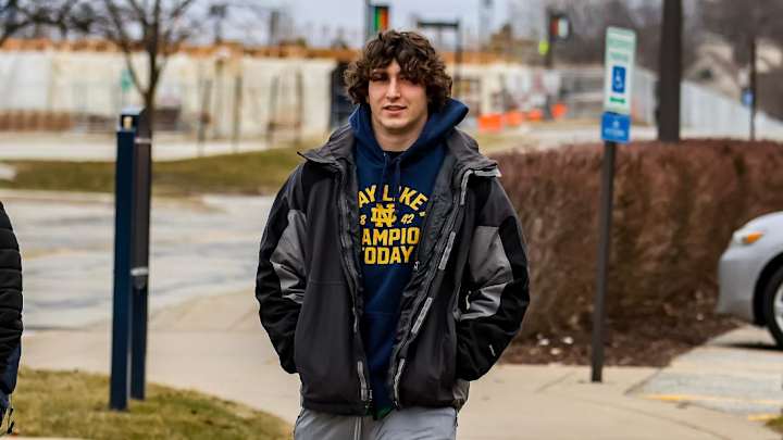 LB Payton Pierce Gets Full Notre Dame Experience During Junior Day
