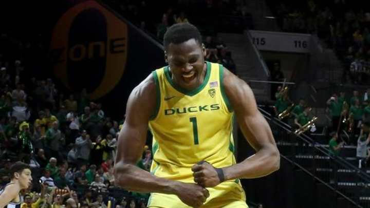 Pac-12 Hoop Notes: Oregon's Big Dunk, Jermaine Couisnard Effect