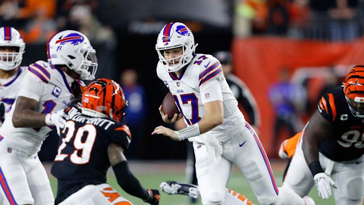 Bills vs. Bengals in AFC Divisional After Sam Hubbard's Scoop N' Score