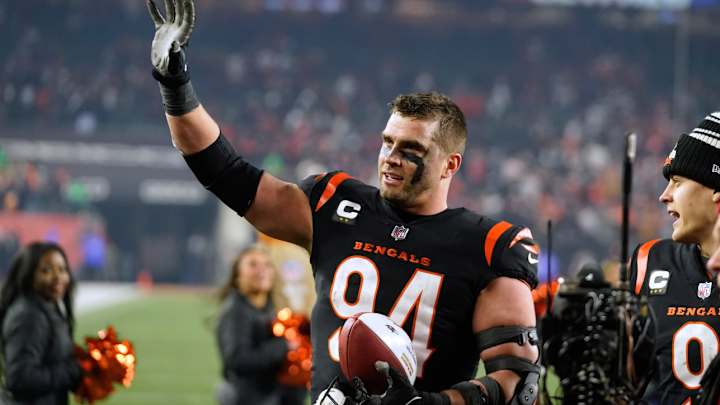 Sam Hubbard’s Historic TD Headlines Bengals’ Win: ‘You Can’t Even Dream that One Up’