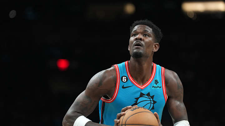 Inside Deandre Ayton's Lackluster January Inside Deandre Ayton's Lackluster January