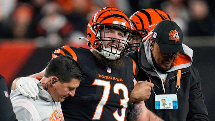 Bengals LT Jonah Williams Suffers Dislocated Kneecap, per Report