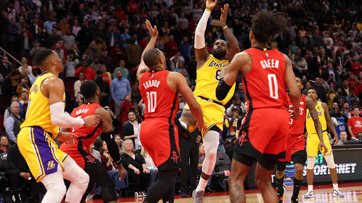 Lakers Rumors: LA Reportedly Interested In Trading For Longtime Veteran Scorer