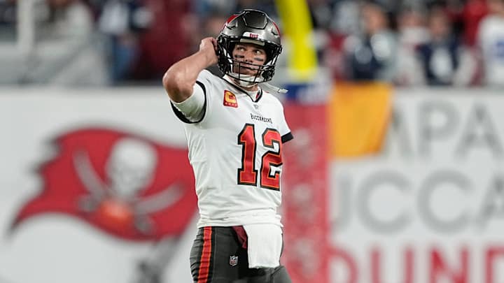 Tom Brady Noncommittal on Future After Bucs’ Loss to Cowboys