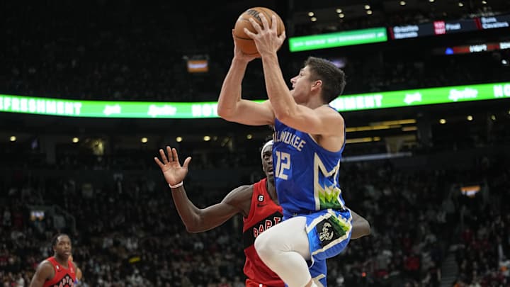 GAME DAY PREVIEW AND INJURY REPORT: Milwaukee Bucks look to overcome firepower woes against visiting Toronto Raptors