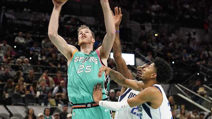 2 Playoff Contenders Showing Interest in Spurs' Jakob Poeltl Trade