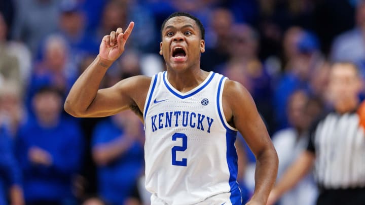 Pregame Report: Sahvir Wheeler, Daimion Collins Available to Play Against Georgia