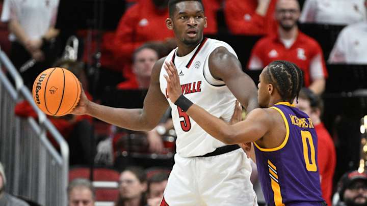 Louisville Forward Brandon Huntley-Hatfield 'Day-to-Day' Ahead of Pitt Matchup