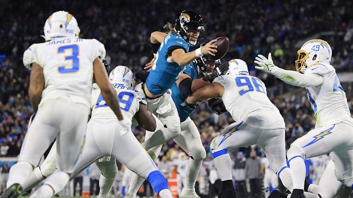 Why Freelancing a 2-Point Conversion Changed the Tide of the Playoffs for the Jaguars
