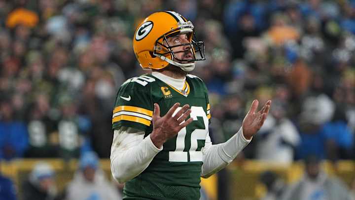 Aaron Rodgers Brings the Stupid Out of People