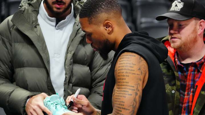 Damian Lillard Autographs Shoes Before 44-Point Game
