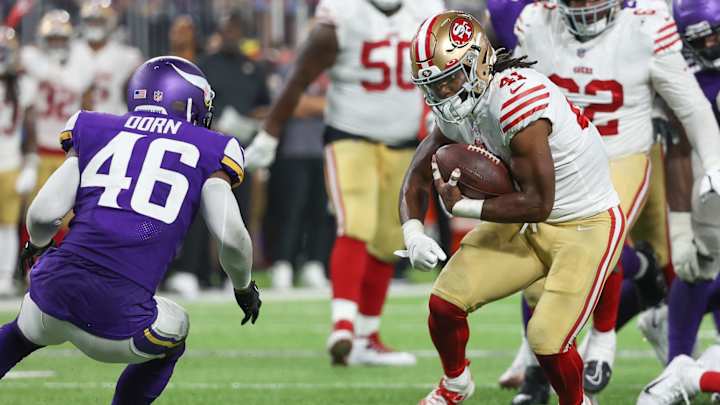 Panthers Sign Myles Dorn