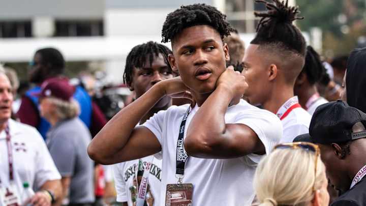 Huskies Offer Mississippi HS Quarterback, Who's a Lefty