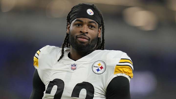 NFL Analyst Continues to Rip Steelers RB Najee Harris NFL Analyst Continues to Rip Steelers RB Najee Harris