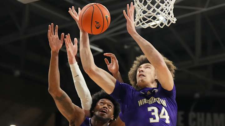 Huskies Hold Off Colorado on Road for 3rd Consecutive Win
