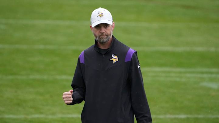 Vikings' Wes Phillips Denies Request to Interview for Chargers' OC Vacancy