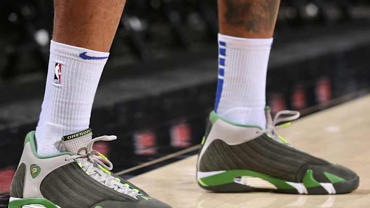 P.J. Tucker Shows Off 'Oregon Ducks' Air Jordans