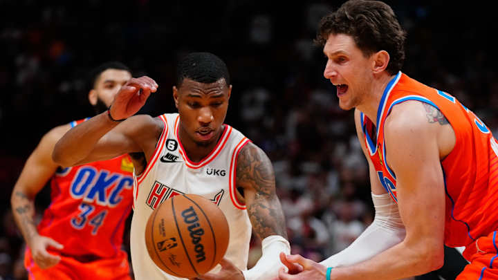 Jamal Cain Rejoins Miami Heat For Tonight's Game Against Dallas Mavericks