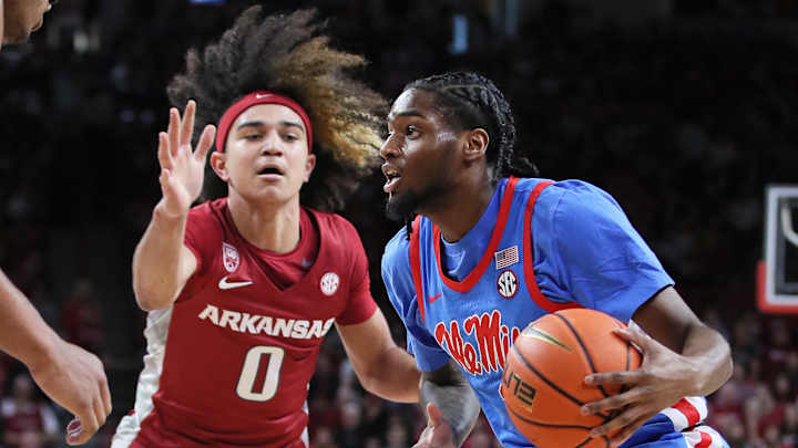 Ole Miss Basketball Drops Road Test at Arkansas