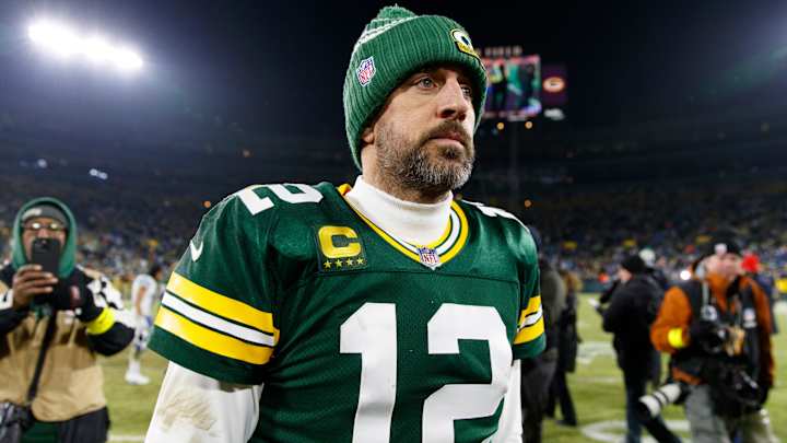 Aaron Rodgers Shares a Message for Davante Adams As Trade Rumors Persist
