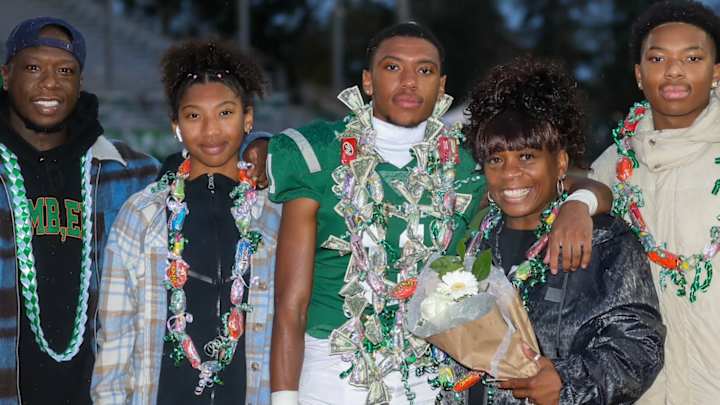 Can't-Miss Family Robinson: Nate's Son Receives Husky PWO Offer