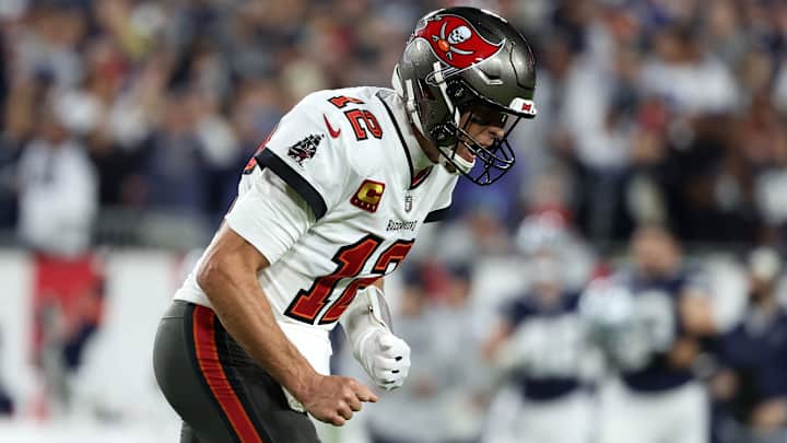 Bucs’ Tom Brady Fined for Trying to Trip Cowboys’ Malik Hooker