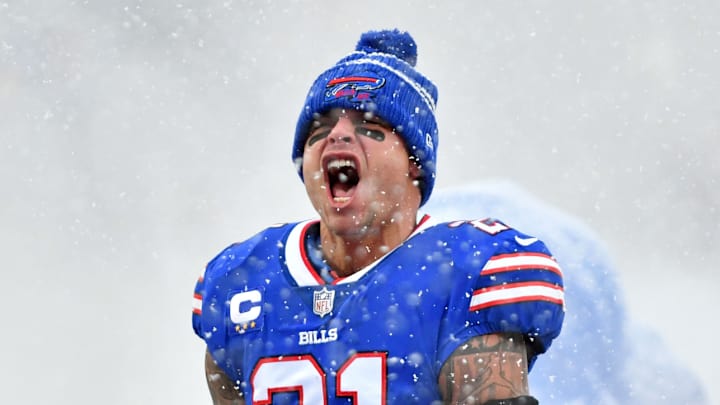 NFL World Celebrates Epic Football Weather as Snow Falls on Bengals, Bills