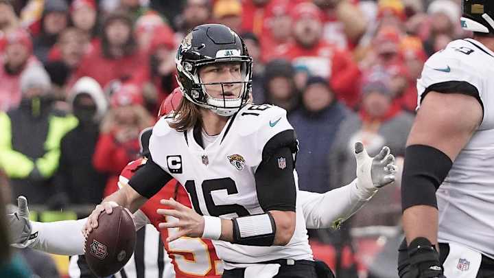 Jaguars Offseason Mailbag: Free Agents, Biggest Needs, Next Step for Lawrence and More