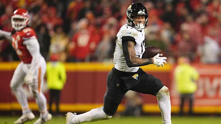 Jaguars' Doug Pederson Hopes to Retain Evan Engram, Jawaan Taylor