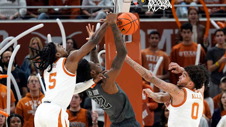 No. 10 Longhorns Handle Oklahoma State in 2nd Half, Sweep Season Series