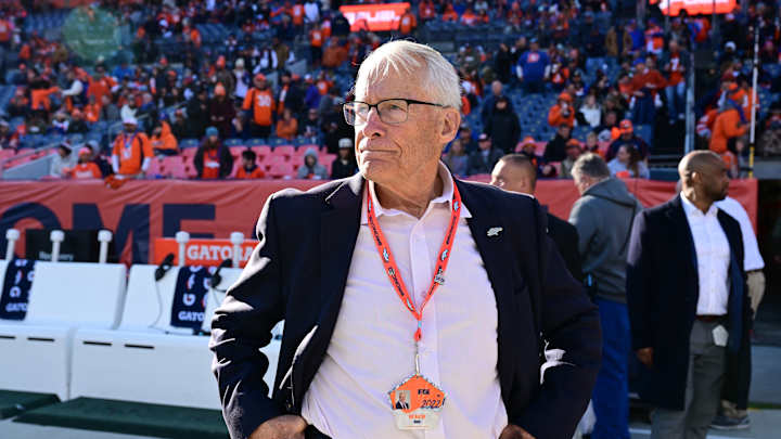 Sean Payton Not Sufficiently Drawn to Broncos' Walmart Money