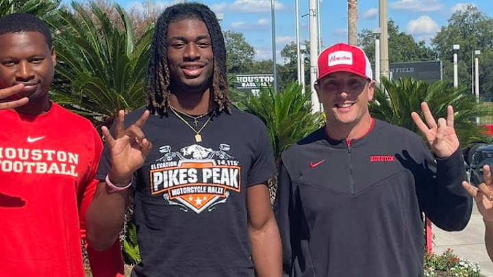 UW Continues Intensive Texas Recruiting Tour with 7th Offer