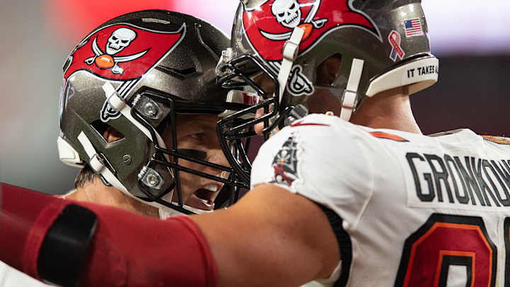 Rob Gronkowski Not Surprised by Tom Brady’s Podcast Blowup