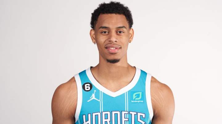 Swarm Report: Get to Know Jaylen Sims Swarm Report: Get to Know Jaylen Sims