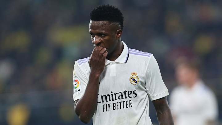 Effigy of Real Madrid Star Vinicius Junior Hanged From Bridge Before Derby