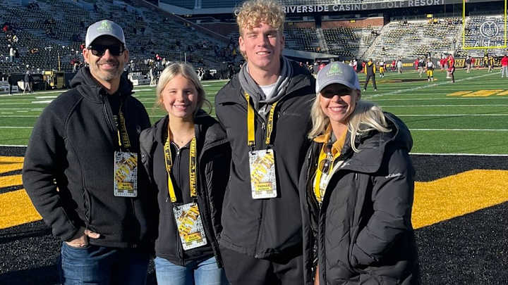 DeBoer and Staff Return to Sioux Falls, Offer Promising Edge Rusher